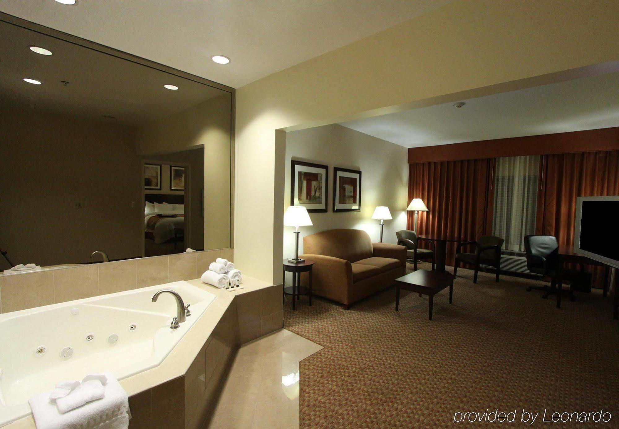 Fairfield Inn & Suites By Marriott Somerset Room photo
